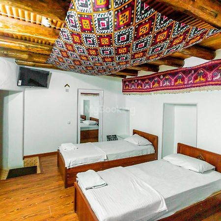 Hotel Okhun Madrasah15Th-16Th Century Buchara Zewnętrze zdjęcie