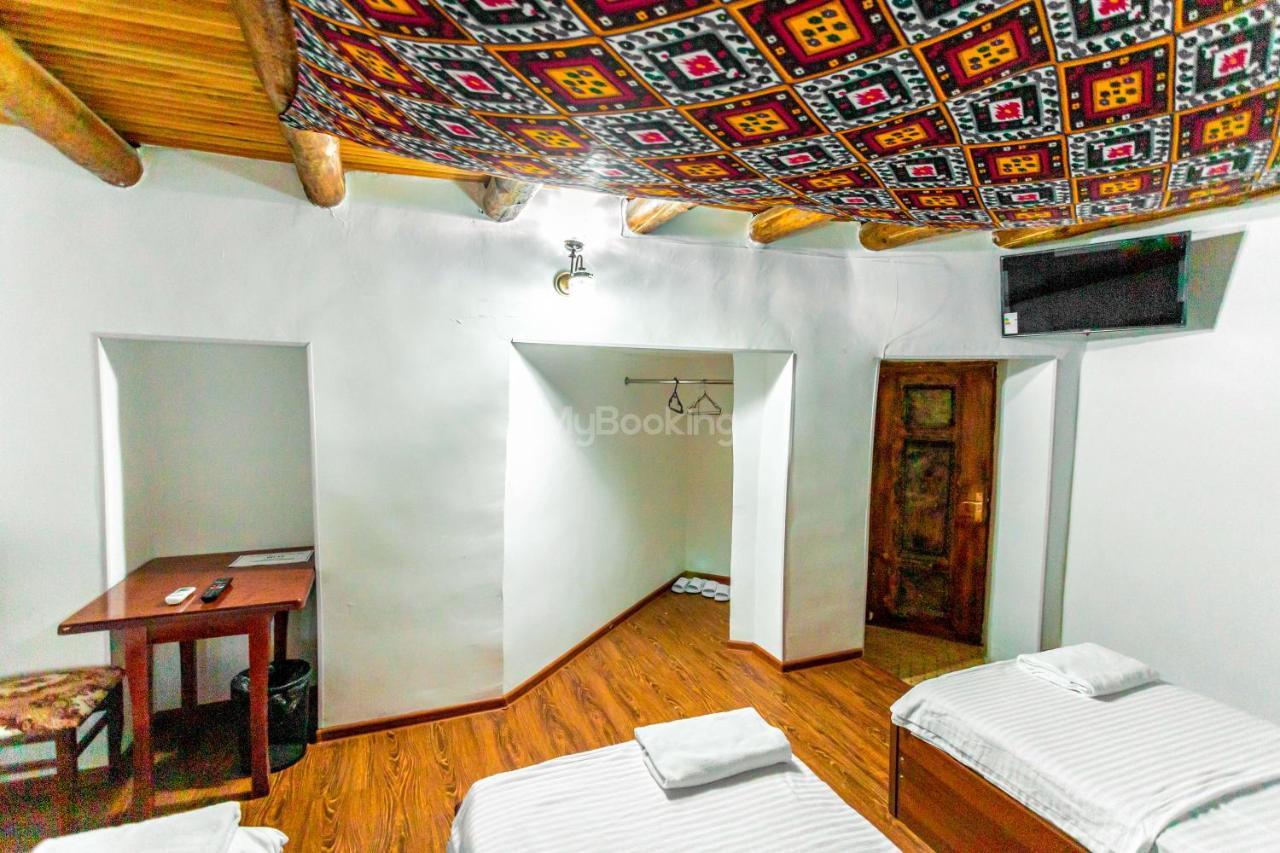 Hotel Okhun Madrasah15Th-16Th Century Buchara Zewnętrze zdjęcie